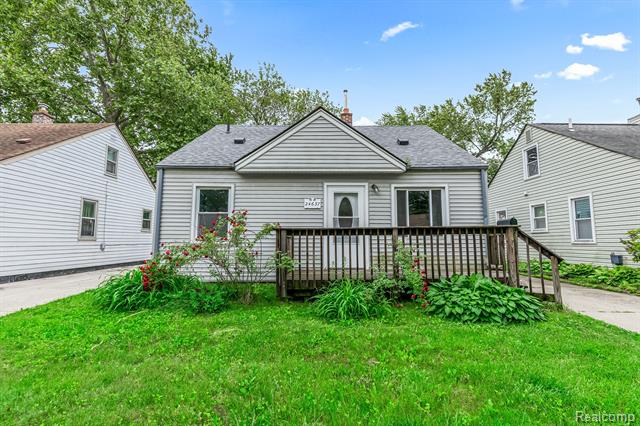front view picture of 24637 Hopkins, Dearborn Heights, MI. 48125