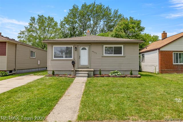 front view picture of 4652 Raymond, Dearborn Heights, MI. 48125
