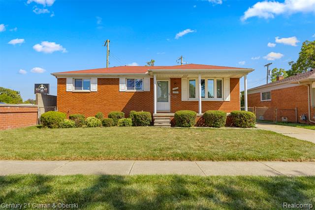 front view picture of 17452 Cicotte, Allen Park, MI. 48101