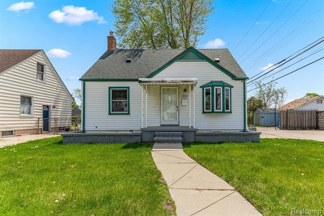 front view picture of 25737 Lehigh, Dearborn Heights, MI. 48125