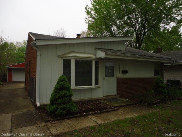 front view picture of 25243 Lehigh, Dearborn Heights, MI. 48125