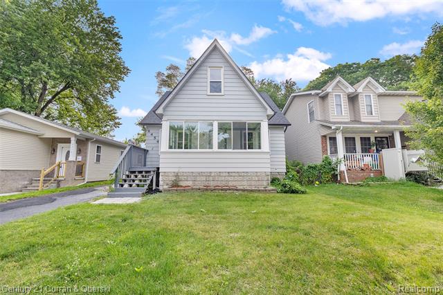 front view picture of 4454 Monroe, Dearborn Heights, MI. 48125