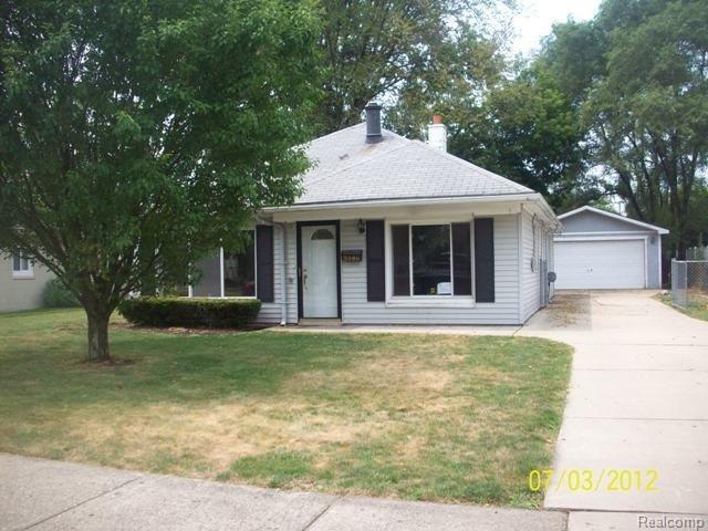 front view picture of 3986 West Point, Dearborn Heights, MI. 48125
