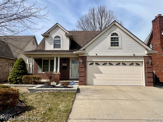 front view picture of 3344 Linden, Dearborn, MI. 48124