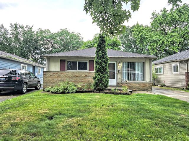 front view picture of 4170 Weddel, Dearborn Heights, MI. 48125