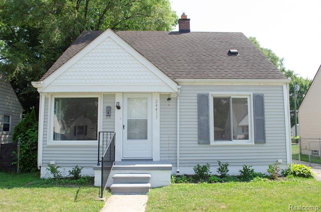 front view picture of 24435 Andover, Dearborn Heights, MI. 48125