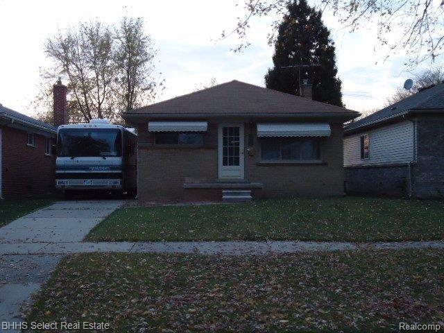 front view picture of 4002 Mc Kinley, Dearborn Heights, MI. 48125