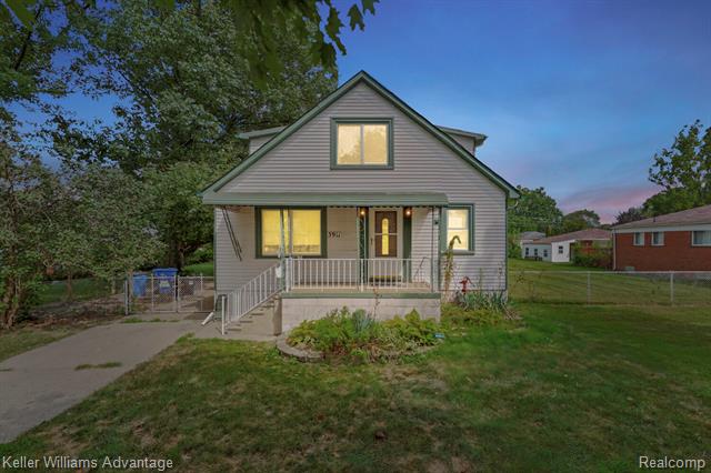 front view picture of 3911 Williams, Dearborn Heights, MI. 48125