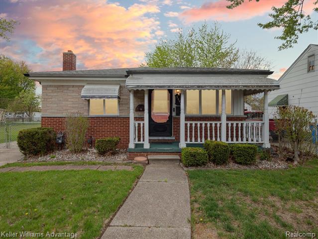 front view picture of 3994 Campbell, Dearborn Heights, MI. 48125
