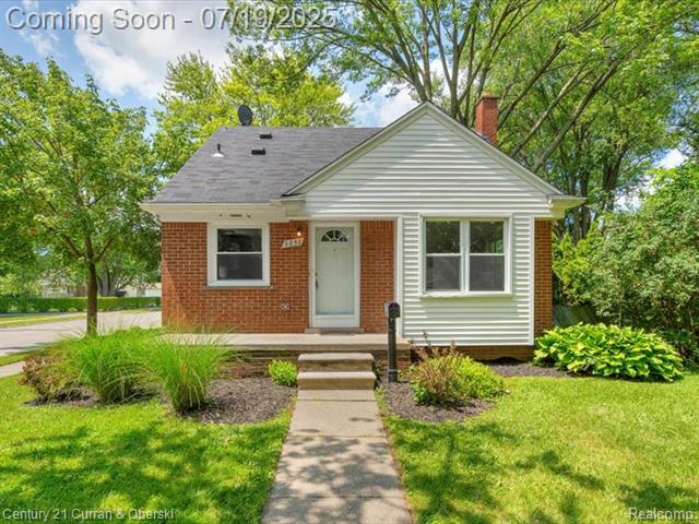front view picture of 3850 Parker, Dearborn, MI. 48124