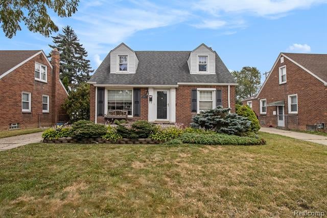 front view picture of 3165 Linden, Dearborn, MI. 48124