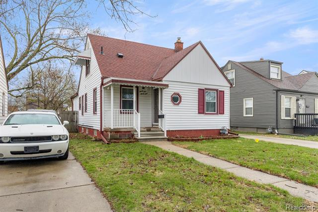 front view picture of 3139 Chestnut, Dearborn, MI. 48124