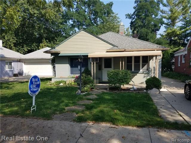front view picture of 24356 Carlysle, Dearborn, MI. 48124
