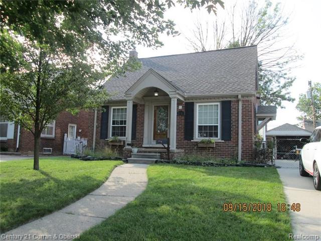 front view picture of 2030 Walnut, Dearborn, MI. 48124