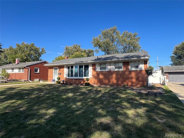front view picture of 36753 Greenbush Rd, Wayne, MI. 48184
