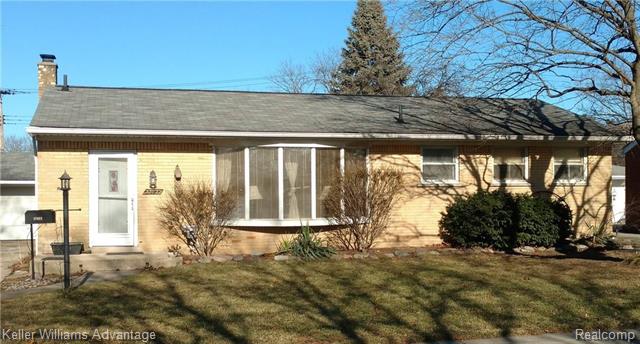 front view picture of 37022 Pinewood Rd, Wayne, MI. 48184