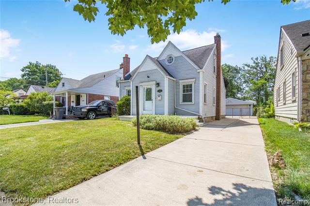 front view picture of 24321 Union, Dearborn, MI. 48124