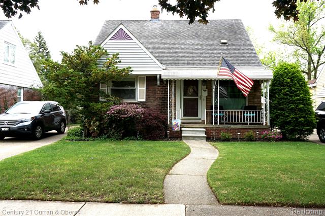 front view picture of 20727 Carlysle, Dearborn, MI. 48124
