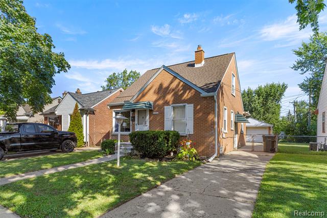 front view picture of 21934 Carlysle, Dearborn, MI. 48124