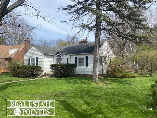 front view picture of 22618 Brookdale St, Farmington, MI. 48336