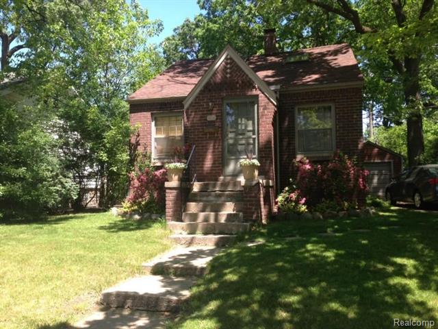 front view picture of 804 W Marshall St, Ferndale, MI. 48220
