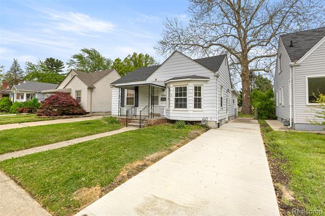 front view picture of 3360 Alice, Dearborn, MI. 48124