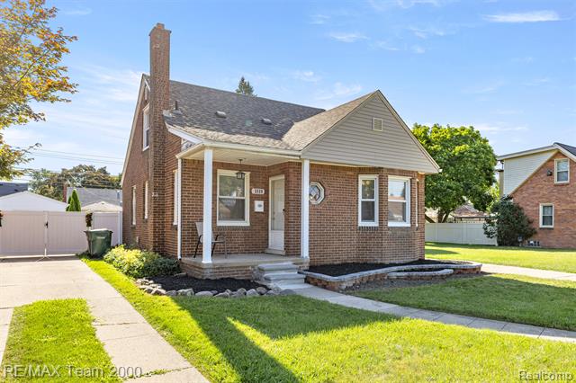 front view picture of 3339 Lincoln, Dearborn, MI. 48124