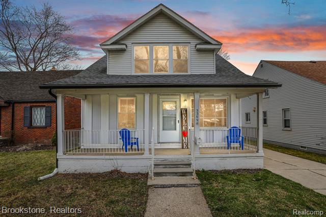 front view picture of 3369 Pelham, Dearborn, MI. 48124