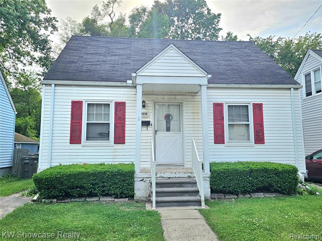 front view picture of 3512 Detroit, Dearborn, MI. 48124