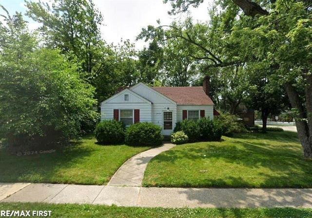 front view picture of 35443 Glenwood Rd, Wayne, MI. 48184