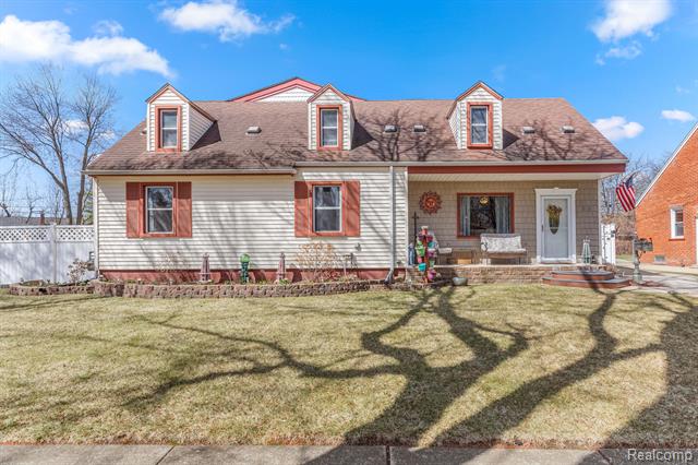 front view picture of 3126 Edgewood, Dearborn, MI. 48124