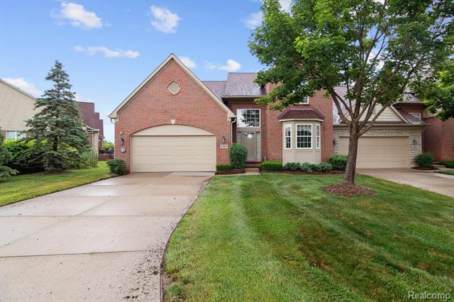 front view picture of 2069 Amsterdam, Canton, MI. 48188
