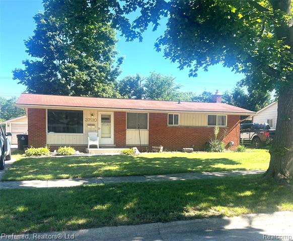 front view picture of 37110 Gilchrist, Westland, MI. 48186