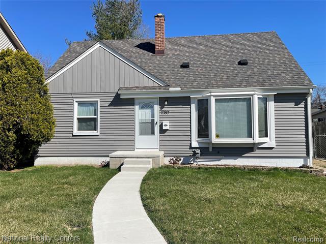 front view picture of 1280 W Hazelhurst St, Ferndale, MI. 48220