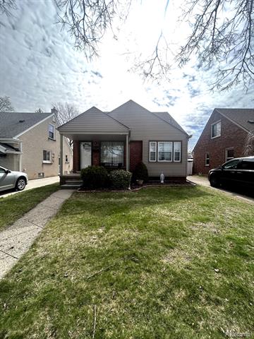 front view picture of 2037 Edgewood, Dearborn, MI. 48124