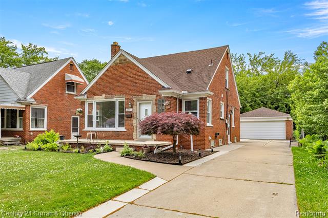 front view picture of 2647 Detroit, Dearborn, MI. 48124
