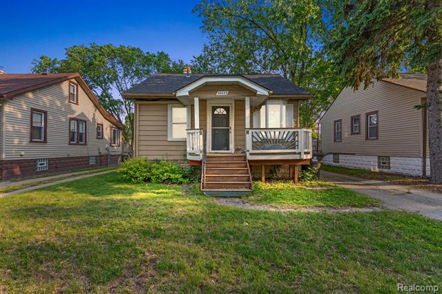 front view picture of 36023 Manila, Westland, MI. 48186