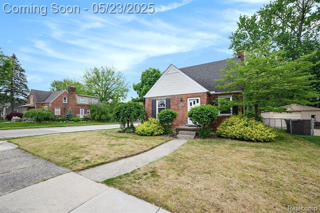 front view picture of 2856 Academy, Dearborn, MI. 48124