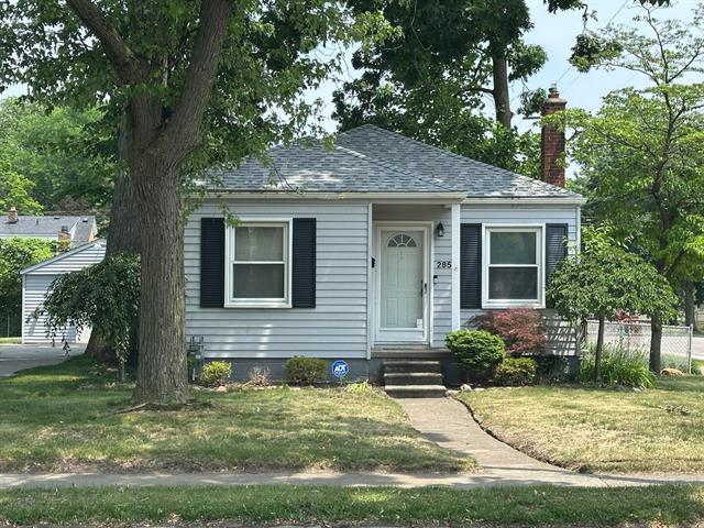 front view picture of 2859 Parker, Dearborn, MI. 48124