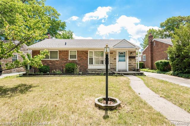 front view picture of 1937 Woodside Dr, Dearborn, MI. 48124