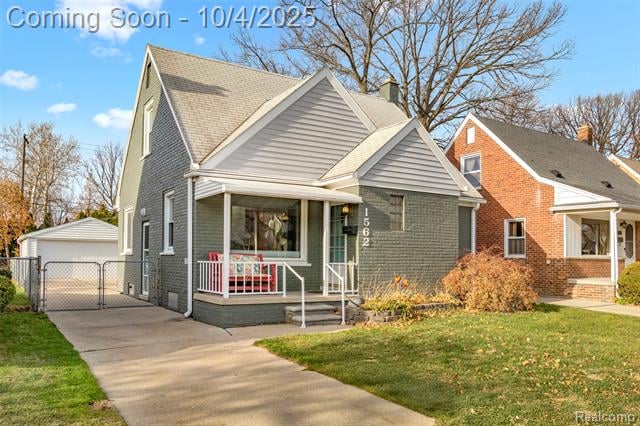 front view picture of 1562 Hollywood, Dearborn, MI. 48124