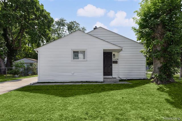 front view picture of 32604 Montmorency, Westland, MI. 48186