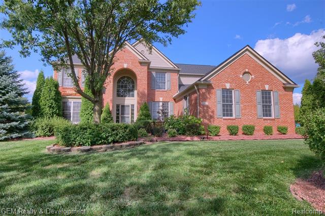 front view picture of 1549 Mclaine, Canton, MI. 48188
