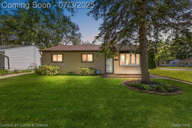 front view picture of 1908 Alanson, Westland, MI. 48186