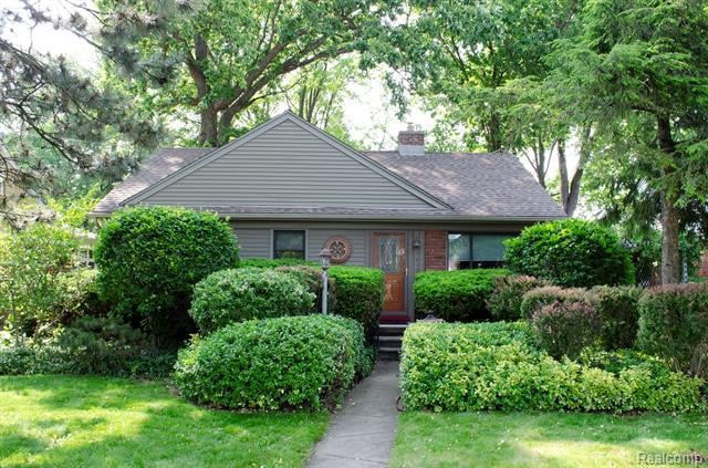 front view picture of 1410 Culver, Dearborn, MI. 48124
