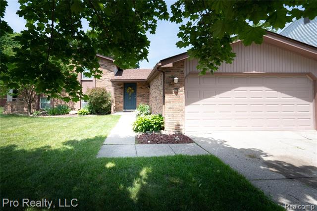 front view picture of 43664 Appomattox Ct, Canton, MI. 48188
