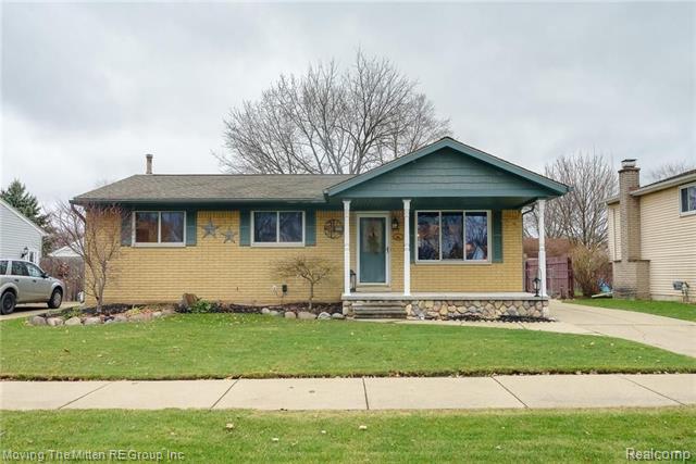 front view picture of 1425 Portland, Westland, MI. 48186