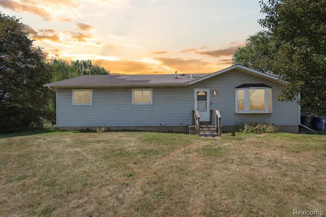front view picture of 1100 Ridge S, Canton, MI. 48188
