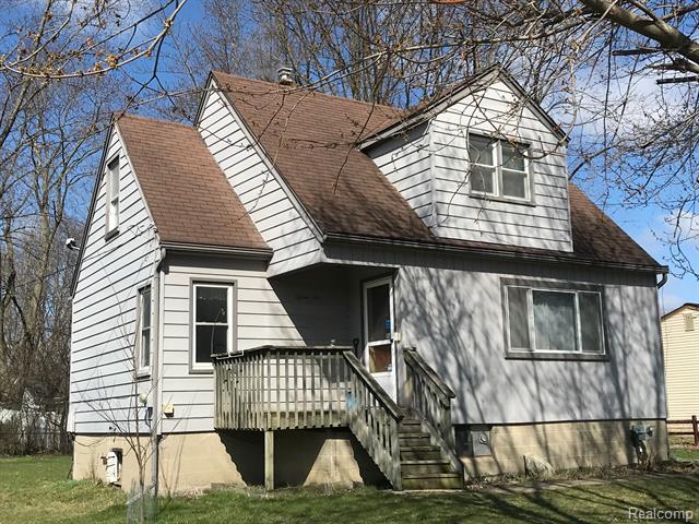 front view picture of 1510 S John Hix, Westland, MI. 48186