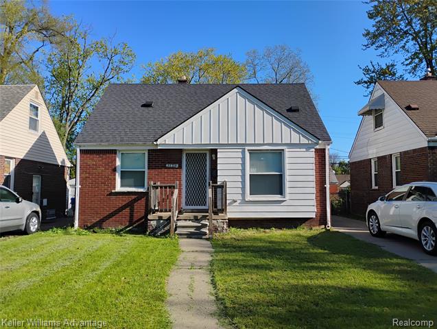 front view picture of 26316 Oakland, Inkster, MI. 48141